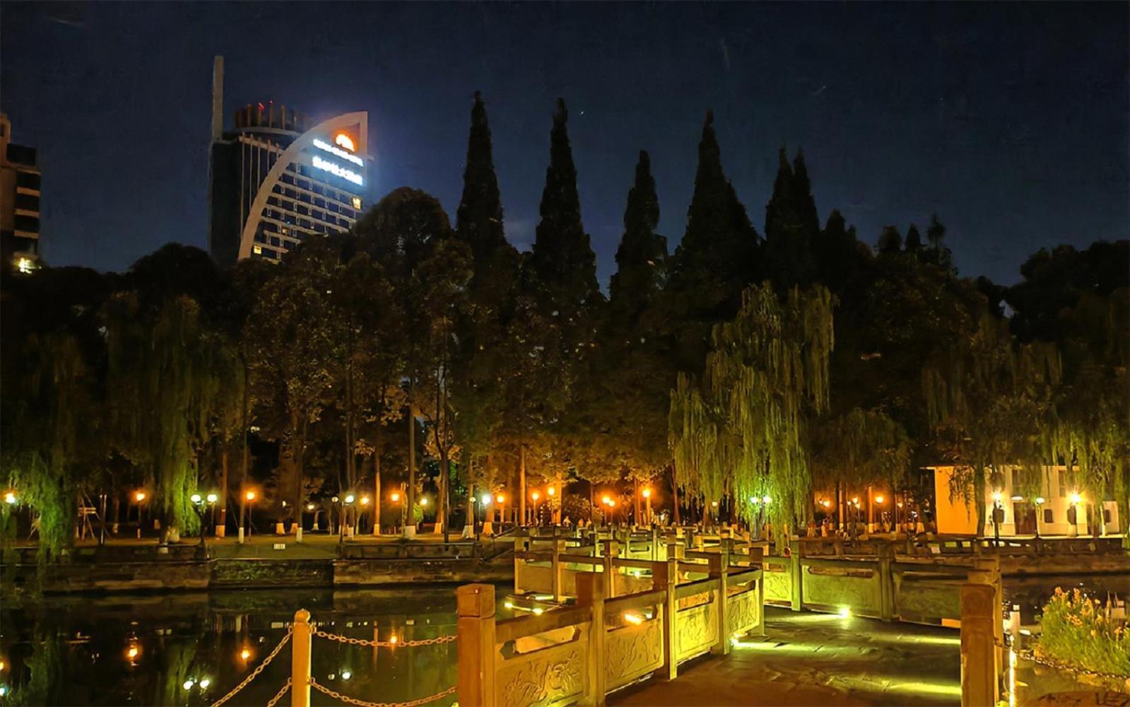 Felton Grand Hotel Chengdu Exterior photo