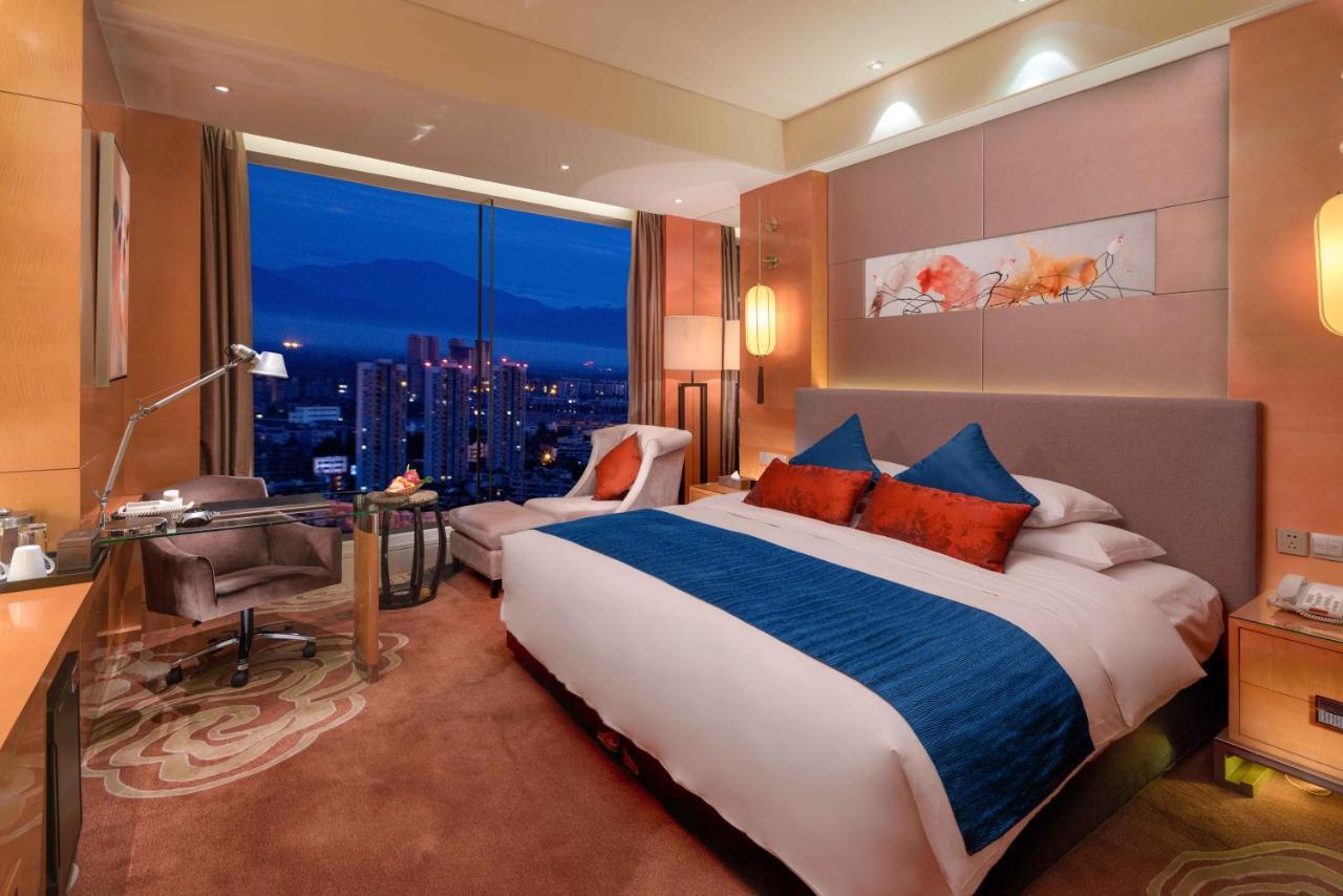 Felton Grand Hotel Chengdu Exterior photo